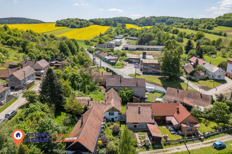 Prodej, Rodinný dům, pozemek 332 m2