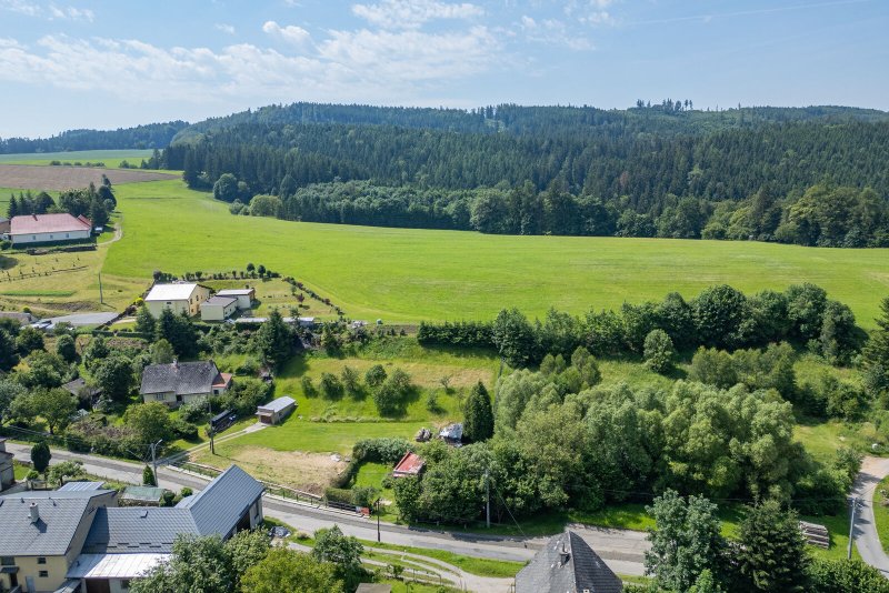 Prodej pozemků a garáže, 456 m2, Jedlí