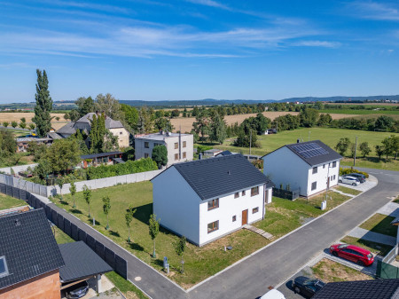 Prodej, novostavby, pozemek 854 m² v obci Svésedlice