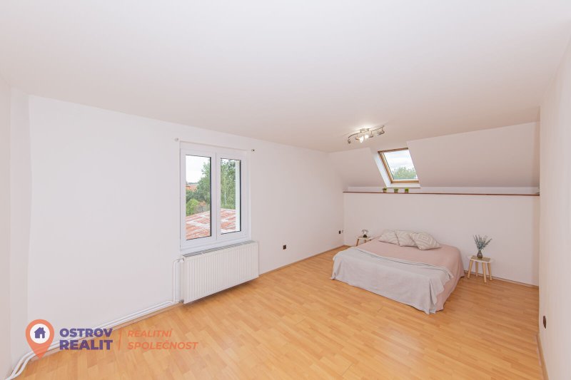 Prodej rodinného domu 5+1, 1004 m², Mělník