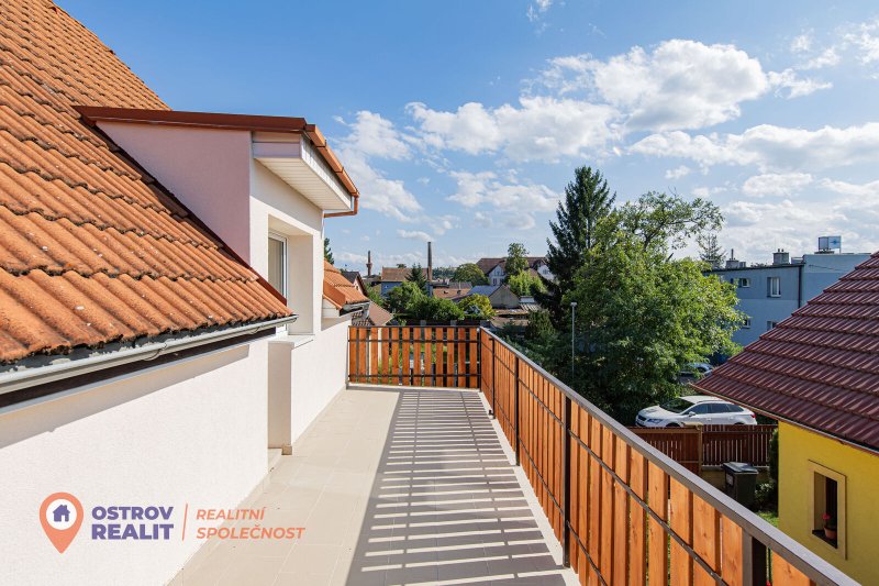 Prodej rodinného domu 5+1, 1004 m², Mělník