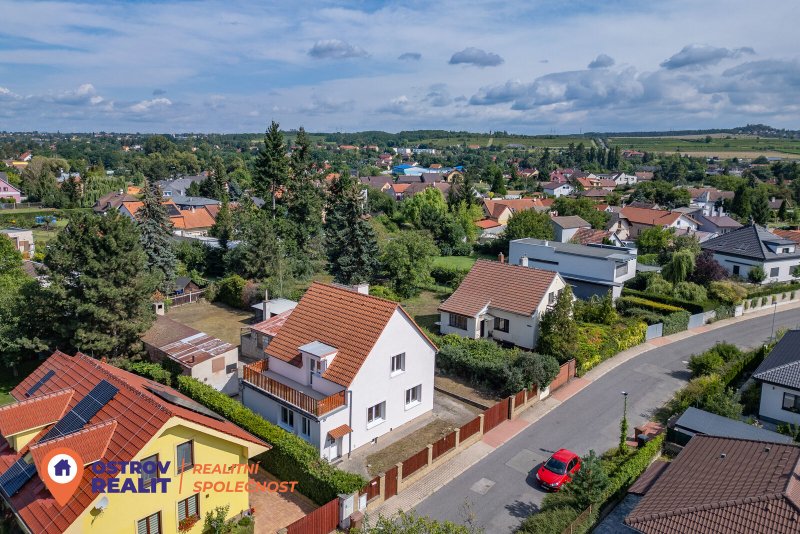 Prodej rodinného domu 5+1, 1004 m², Mělník