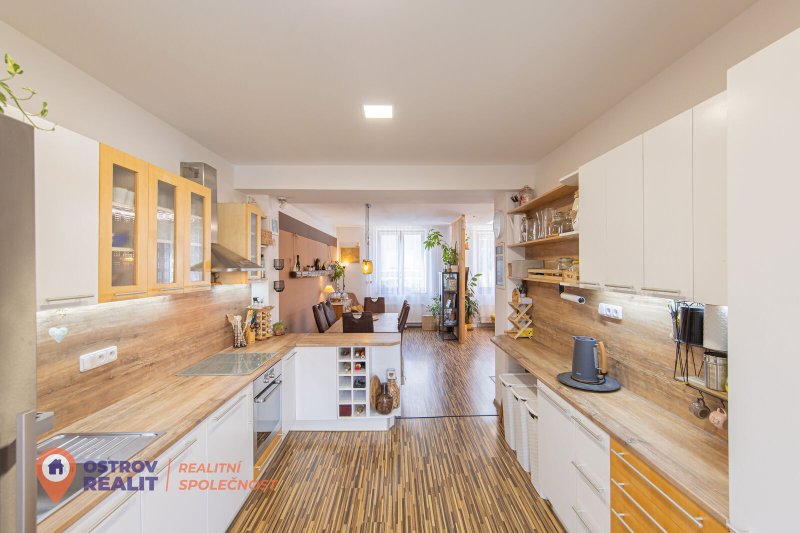 Prodej, rodinný dům 4+kk, 312 m², Prostějov