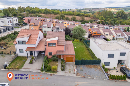 Prodej, rodinný dům 5+kk, garáží, stavební pozemek, 608 m², Vilapark Brodek u Prostějova