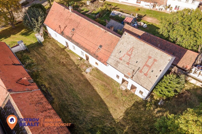 Prodej, zemědělská usedlost, pozemky 11145 m2, Chlum