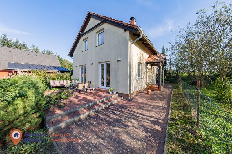 Prodej, rodinný dům se zahradou, 5+kk, pozemek 521 m2, Medlov - Hlivice